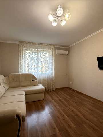 Лесі Українки вул., 19
