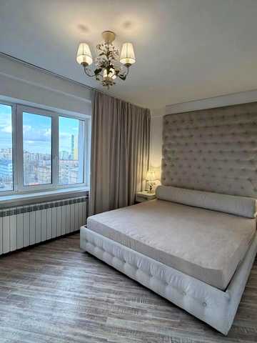 Празька вул., 3