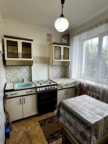 Василя Стуса вул., 17