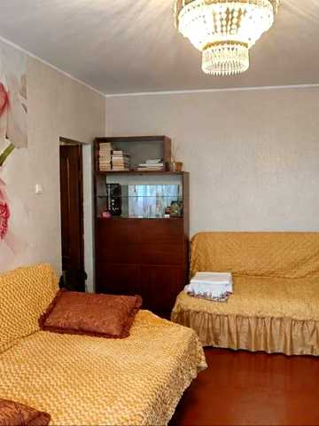 Полтавська вул., 63