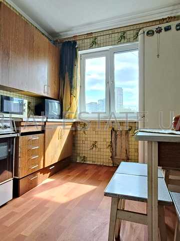 Ушинського вул., 16