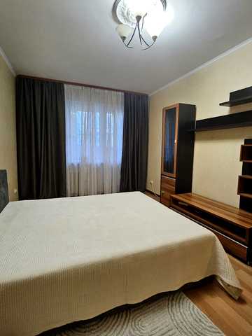 Європейського Союзу просп. (Правди), 31-А