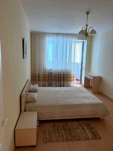 Кадетський Гай вул., 3