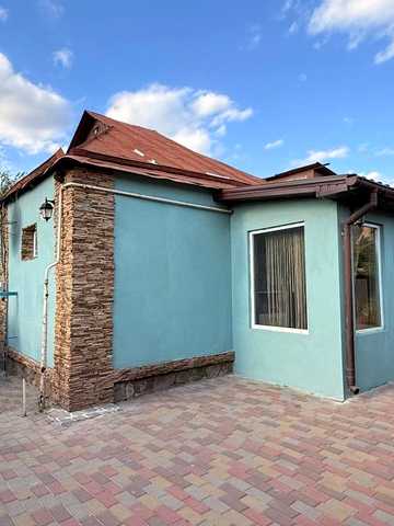 Павла Чубинського вул., 19