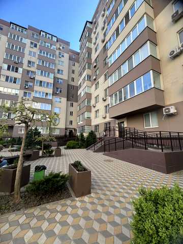 Святослава Ріхтера вул. (Щорса), 148-А