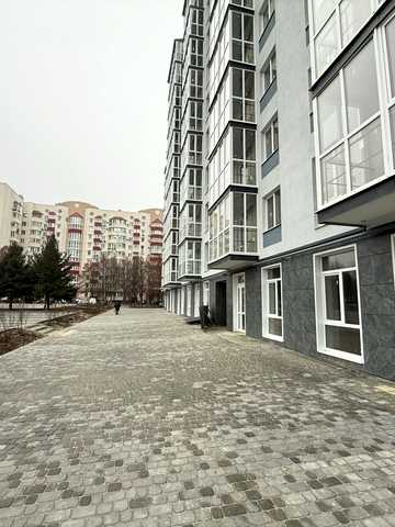 Героїв України вул. (Героїв Сталінграду), 10 к2
