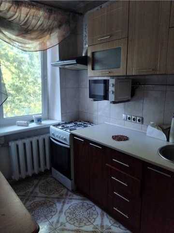 Колонтаївська вул., 8