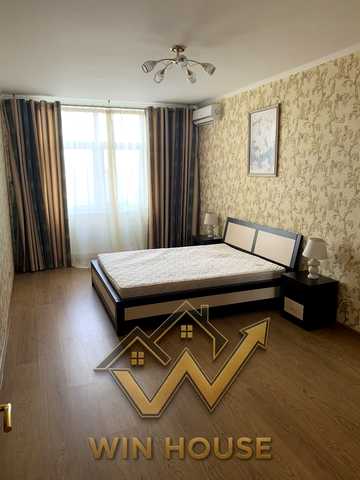 Драгоманова вул., 40-Ж