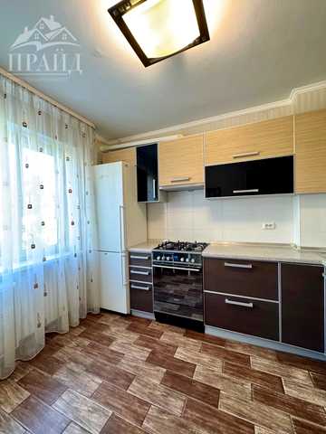 Заливна вул., 17