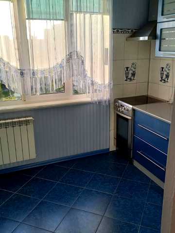 Академіка Заболотного вул., 32