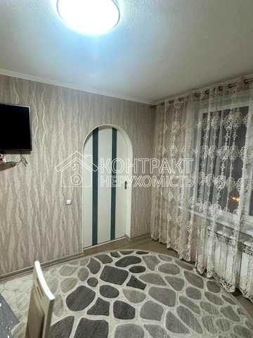 Перемоги просп., 75