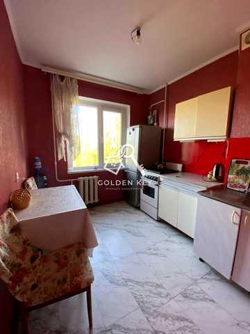 Сонячний мікрорайон вул., 15