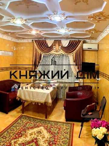 Ніжинська вул., 5