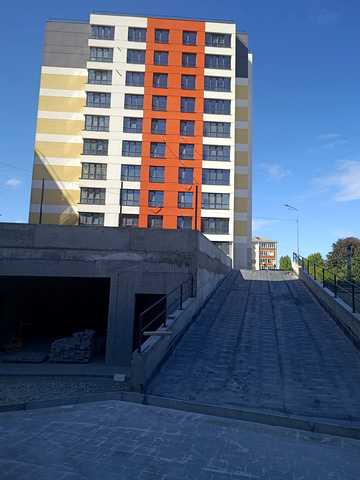 Тролейбусна вул., 5Г