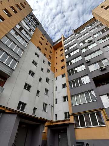 Героя України Дмитра Крамара вул., 17