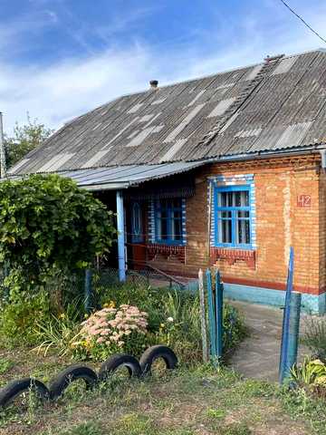 Набережна, 42