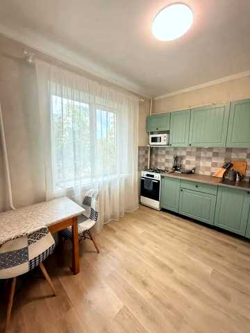 Донецьке шосе, 7