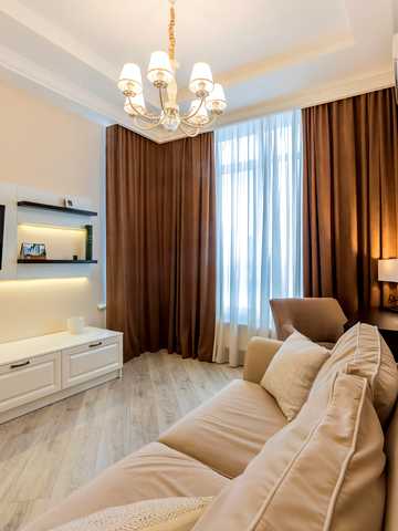 Джона Маккейна вул. (Івана Кудрі), 7