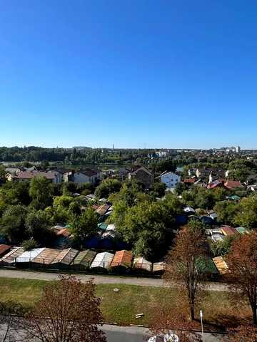 Андрія Первозванного вул. (Стахурського), 36