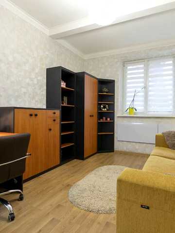 Михайла Старицького вул., 7