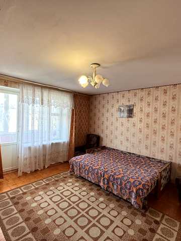 Прибузька вул., 36/1