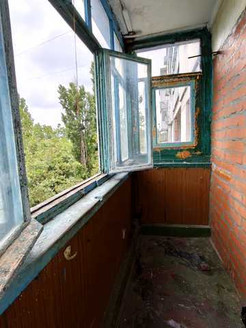 Академіка Корольова вул., 20