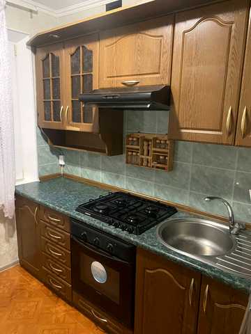 Владислава Бувалкіна вул. (Бочарова Генерала), 1