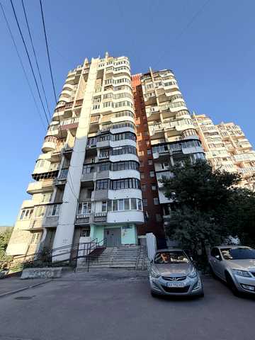 Перемоги просп., 73б