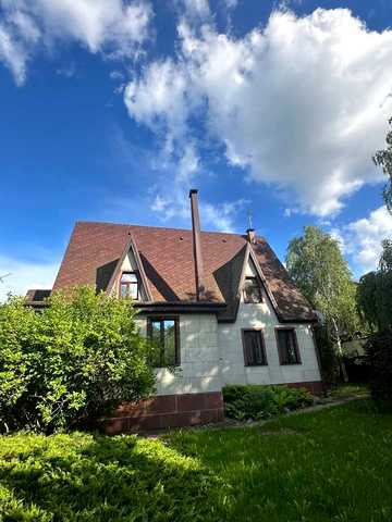 Лесі Українки, 13