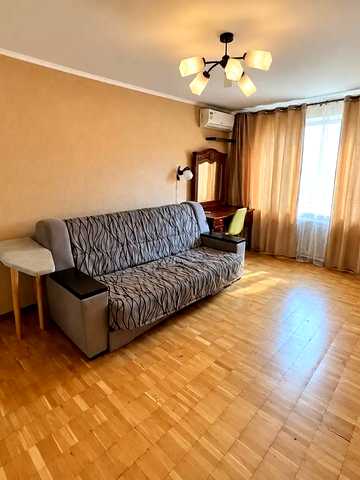 Голосіївський просп. (40-річчя Жовтня), 21