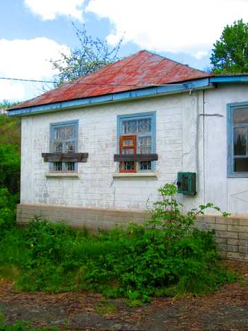 Прибужська, 4