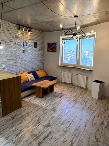 Деміївська вул., 13