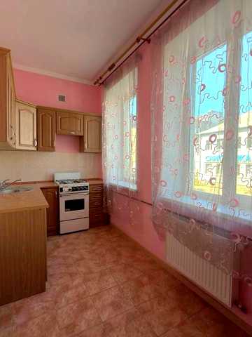Збаразька вул., 10