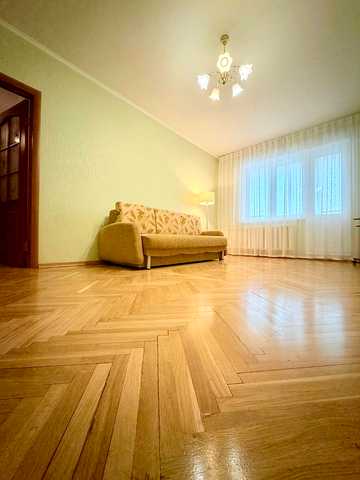 Оболонський просп., 30