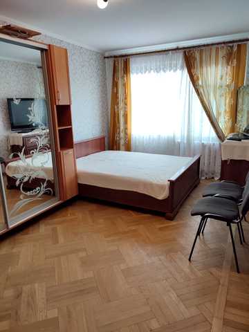 Євгена Танцюри вул. (Генерала Петрова), 76