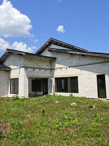 Прикордонна, 21