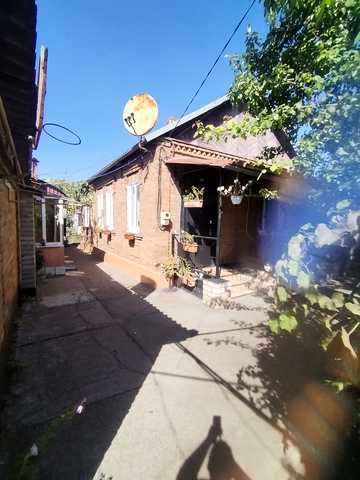 Кубинська вул., 155