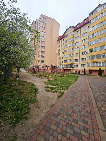Тараса Шевченка вул., (Будинок 1)