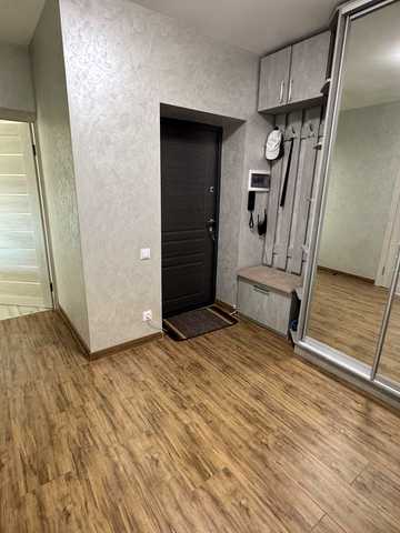 В'ячеслава Чорновола вул., 22