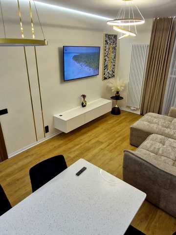 Червоної Калини просп., 56