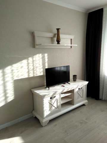 Бориса Гмирі вул., 18