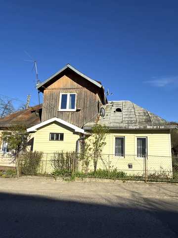 Степана Бандери вул., 165