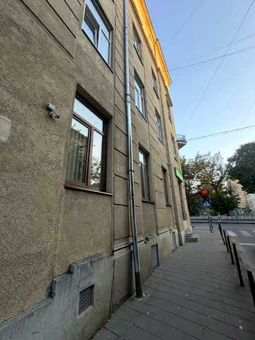 Юліана Дороша вул., 9