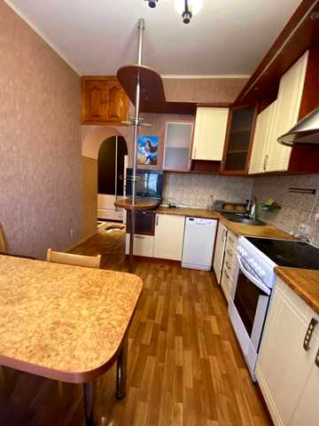 Сінна вул., 50/22