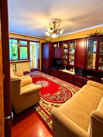 Івана та Юрія Лип вул. (Гайдара), 50