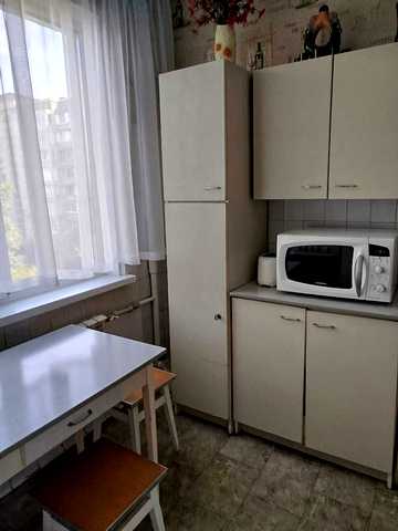 Йорданська вул. (Лайоша Гавро), 2