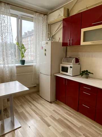 Полтавська вул., 45