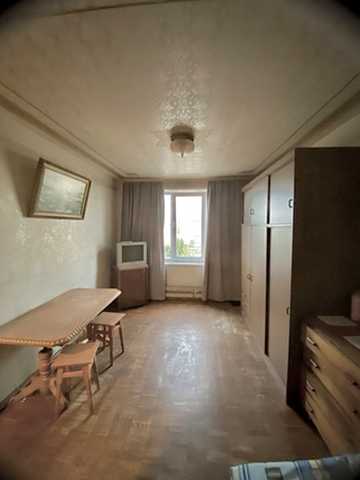 Павла Тичини просп., 13