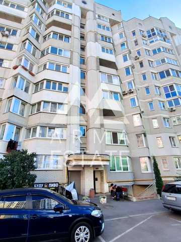 Теплична вул., 42