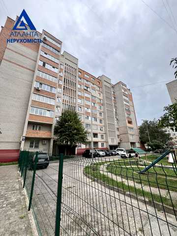 Кравчука вул., 42а